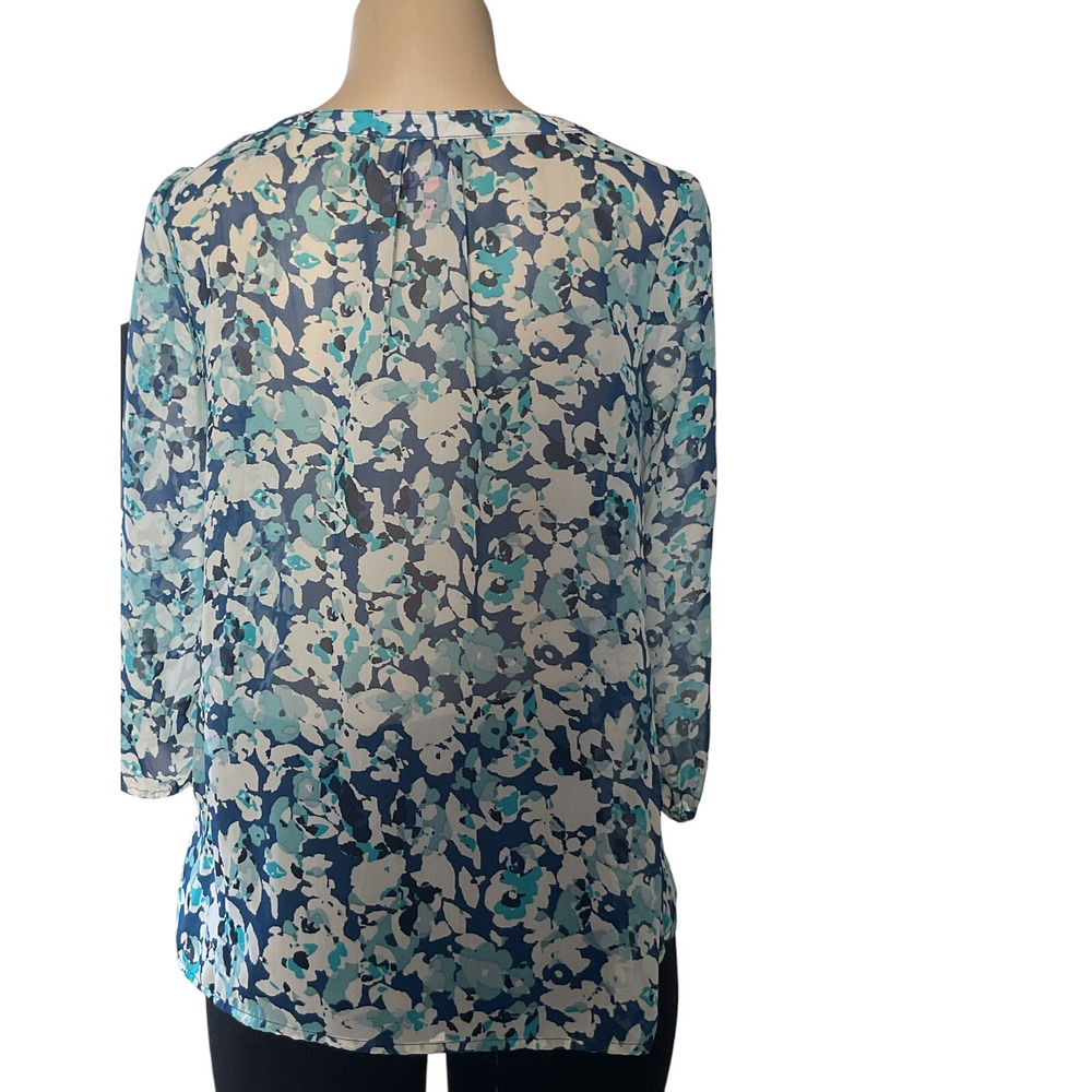 ELLE Blue Floral Chiffon Blouse Women Size M Sheer Button Front 3/4 Sleeve - Picture 2 of 5